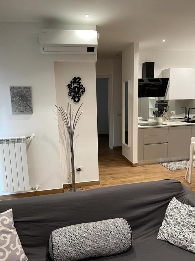 Apartament Kibilu - San Donato Vicinanze Irccs Policlinico San Donato Milanese Zewnętrze zdjęcie