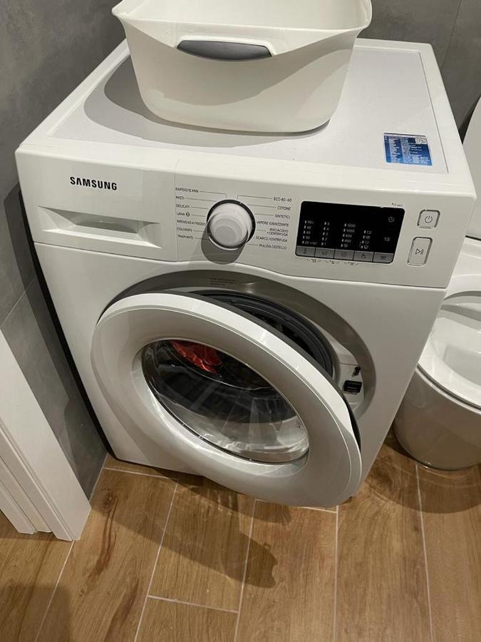 Apartament Kibilu - San Donato Vicinanze Irccs Policlinico San Donato Milanese Zewnętrze zdjęcie