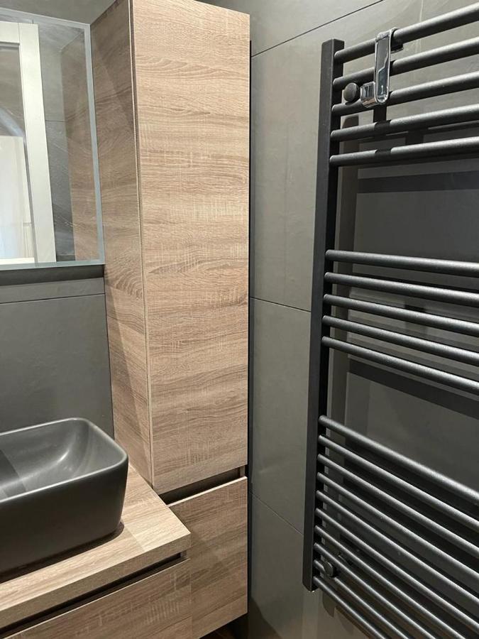 Apartament Kibilu - San Donato Vicinanze Irccs Policlinico San Donato Milanese Zewnętrze zdjęcie