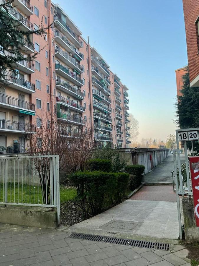 Apartament Kibilu - San Donato Vicinanze Irccs Policlinico San Donato Milanese Zewnętrze zdjęcie