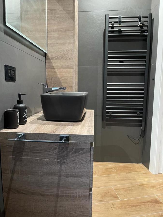 Apartament Kibilu - San Donato Vicinanze Irccs Policlinico San Donato Milanese Zewnętrze zdjęcie